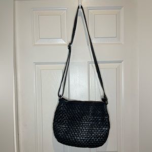 Vilenca Holland Crossbody Bag Woven Leather Black
